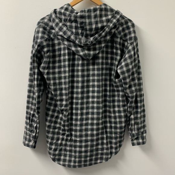 Aerie plaid hooded flannel - Picture 3 of 3